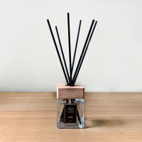 Aqua Aromatherapy Reed Diffuser (Amaree Aroma) - 150 ml. Aqua Aromatherapy Reed Diffuser (Amaree Aroma) - 150 ml.
